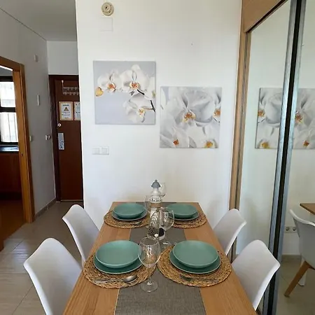 Apartamento A Pie De Playa Con Terraza Y Piscinas Apartment