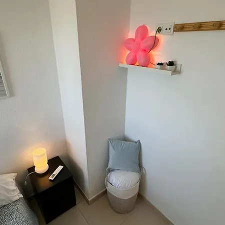 Apartment Apartamento A Pie De Playa Con Terraza Y Piscinas