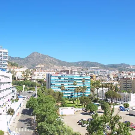 Apartamento A Pie De Playa Con Terraza Y Piscinas Apartment Benalmadena