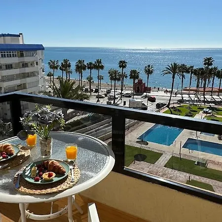 Apartamento A Pie De Playa Con Terraza Y Piscinas Benalmadena